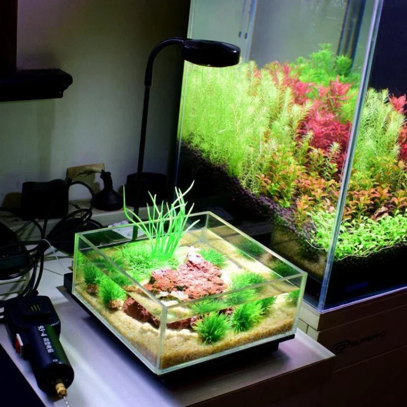 Mini lampka LED do akwarium z  – Aquarium Plant Growth Light recenzja i cena